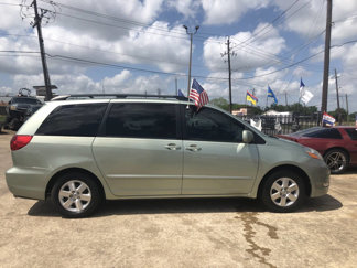 Used 2006 Toyota Sienna XLE Limited image 1