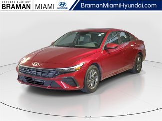 Certified 2024 Hyundai Elantra SEL image 1