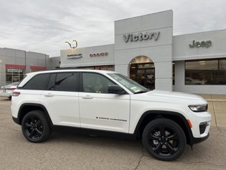 New 2025 Jeep Grand Cherokee Limited w/ Luxury Tech Group II image 1