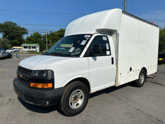 Used 2018 Chevrolet Express 3500 w/ Driver Convenience Package image 1