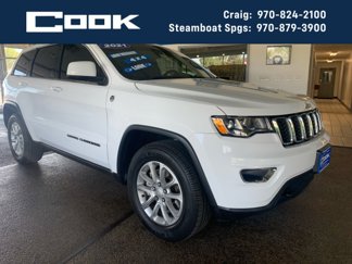 Used 2021 Jeep Grand Cherokee Laredo image 1