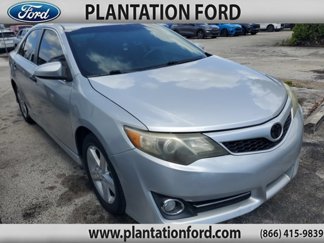 Used 2013 Toyota Camry SE image 1