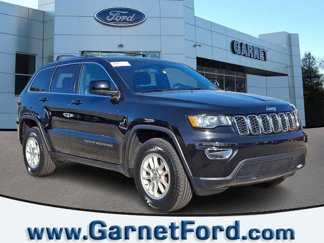 Used 2020 Jeep Grand Cherokee Laredo image 1
