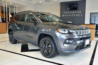 Used 2022 Jeep Compass Latitude image 1