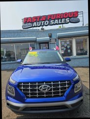 Used 2022 Hyundai Venue SEL image 1