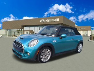 Used 2016 MINI Cooper S image 1