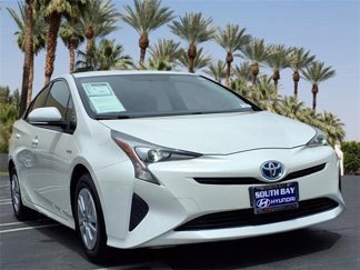 Used 2016 Toyota Prius Two image 1