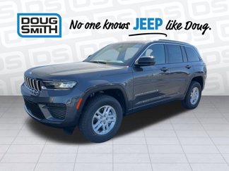 New 2025 Jeep Grand Cherokee Laredo image 1