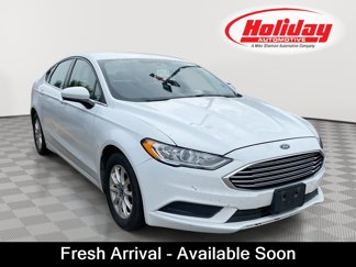 Used 2017 Ford Fusion S image 1