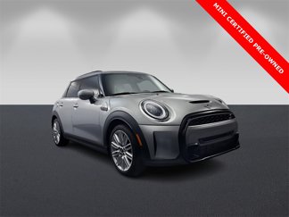 Used 2024 MINI Cooper S w/ Signature Upholstery Package image 1