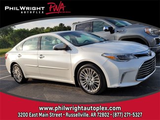 Used 2017 Toyota Avalon Limited image 1