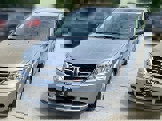 Used 2018 Dodge Journey SE image 1