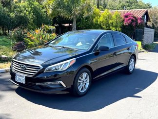 Used 2015 Hyundai Sonata SE image 1