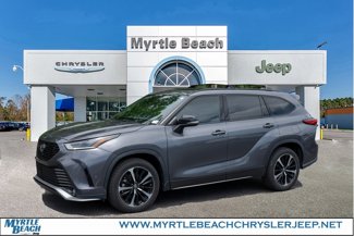 Used 2021 Toyota Highlander XSE image 1