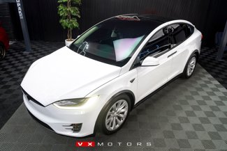 Used 2016 Tesla Model X 75D image 1