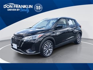 Used 2024 Nissan Kicks SV image 1