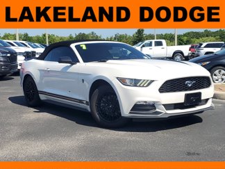 Used 2017 Ford Mustang Convertible image 1