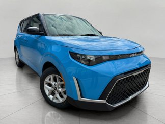 Used 2023 Kia Soul S image 1