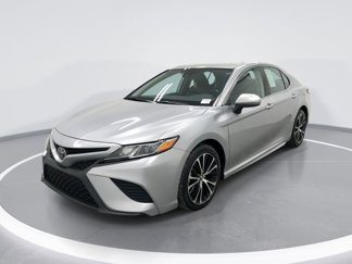 Used 2019 Toyota Camry SE image 1