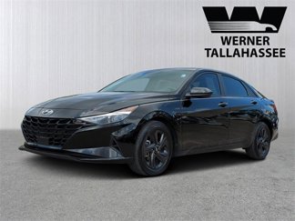 Certified 2022 Hyundai Elantra SEL w/ Convenience Package image 1