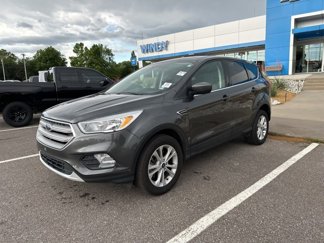 Used 2019 Ford Escape SE image 1