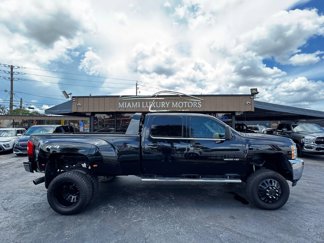 Used 2011 Chevrolet Silverado 3500 LTZ image 1