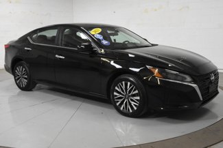 Used 2023 Nissan Altima 2.5 SV image 1