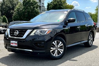 Used 2018 Nissan Pathfinder S image 1