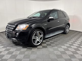 Used 2010 Mercedes-Benz ML 63 AMG 4MATIC image 1