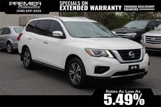 Used 2017 Nissan Pathfinder S image 1