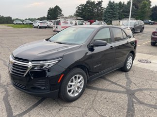 Used 2023 Chevrolet Equinox LS w/ LS Convenience Package image 1