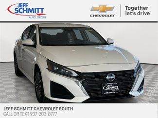 Used 2023 Nissan Altima 2.5 SV image 1