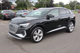 Used 2023 Audi Q4 e-tron Premium Plus w/ Premium Plus image 1