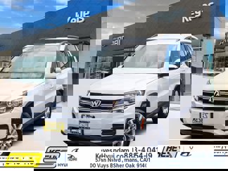 Used 2015 Volkswagen Tiguan S image 1
