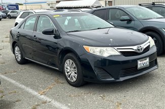 Used 2014 Toyota Camry L image 1