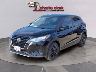 New 2025 Nissan Kicks Play S image 1
