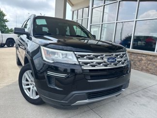 Used 2018 Ford Explorer XLT image 1