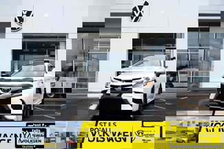 Used 2020 Toyota Camry XSE image 1