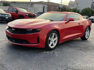 Used 2020 Chevrolet Camaro LT image 1