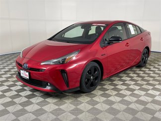 Used 2021 Toyota Prius XLE image 1