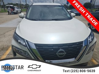 Used 2023 Nissan Rogue SV image 1