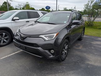 Used 2018 Toyota RAV4 XLE image 1