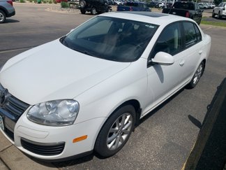 Used 2010 Volkswagen Jetta Limited Edition image 1