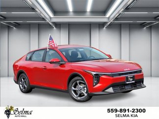 New 2025 Kia K4 LXS image 1