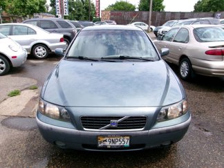 Used 2004 Volvo S60 2.5T image 1