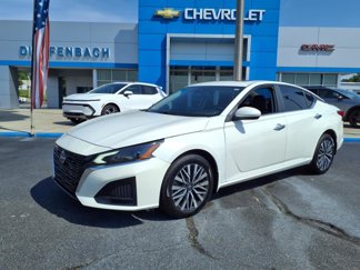 Used 2023 Nissan Altima 2.5 SV w/ SV Premium Package image 1