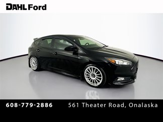 Used 2017 Ford Focus ST image 1