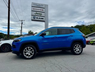 Used 2022 Jeep Compass Latitude w/ Sun and Sound Group image 1