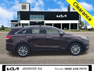 Used 2016 Kia Sorento LX w/ LX Convenience Package image 1