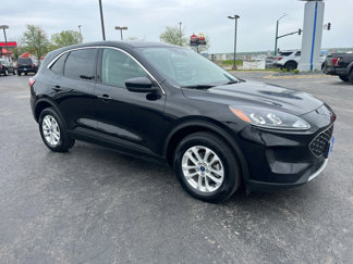 Used 2020 Ford Escape SE image 1